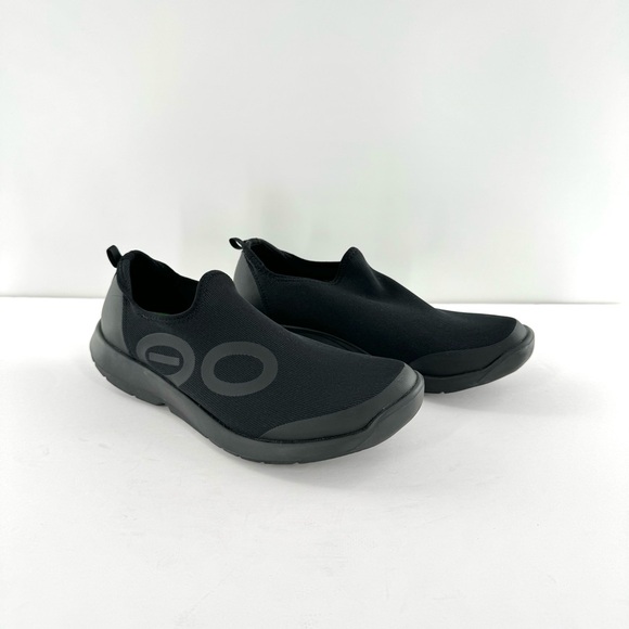 Oofos OOMg Low EeZee Sneakers Men’s Size 10 - Picture 1 of 6